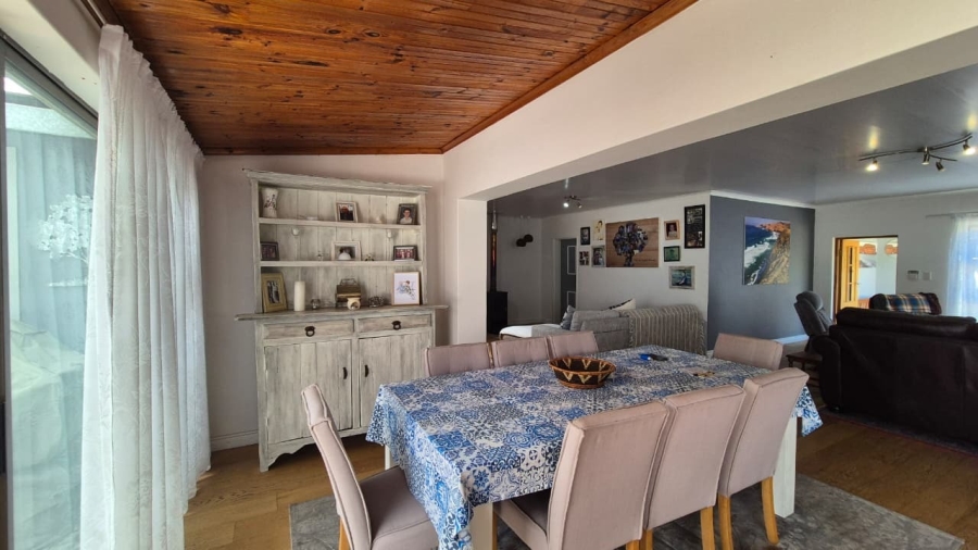 4 Bedroom Property for Sale in Country Club Western Cape